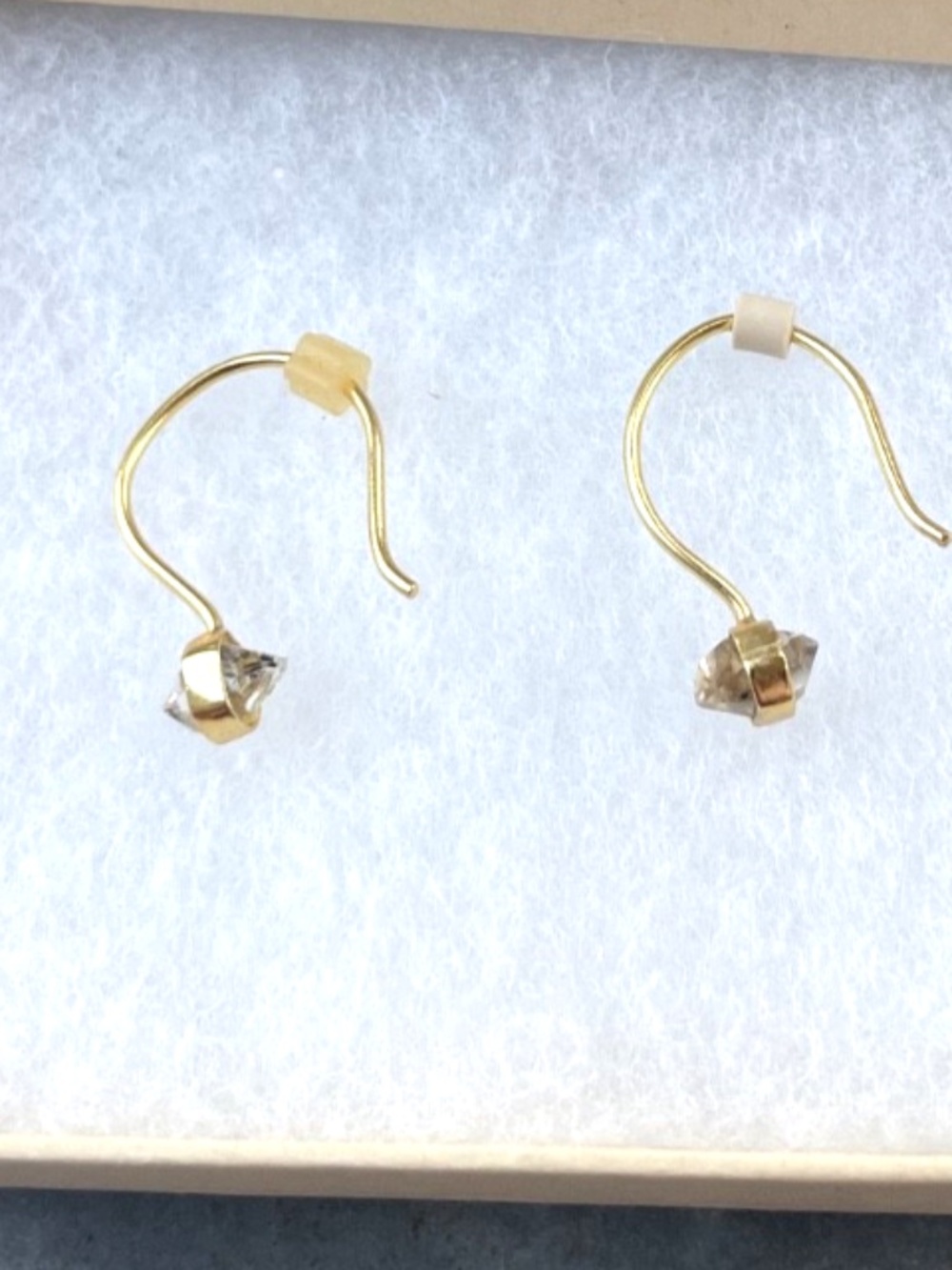Metropolitan Museum of Art Uncut Diamond gold plated Earrings - Picture 2 of 4